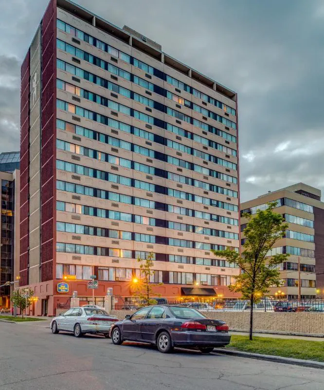 Best Western Plus Suites Downtown hotel hero