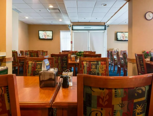 Best Western Plus Suites Downtown hotel detail image 4