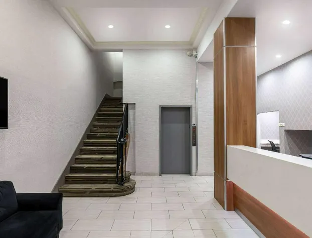 Super 8 by Wyndham San Francisco/Union Square Area hotel detail image 4