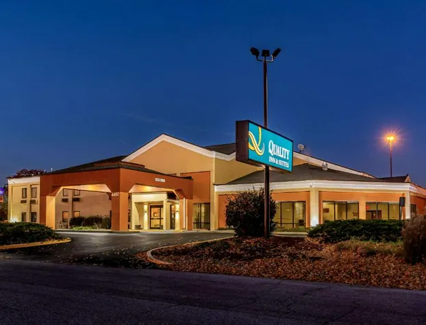 Quality Inn & Suites Southport hotel detail image 3