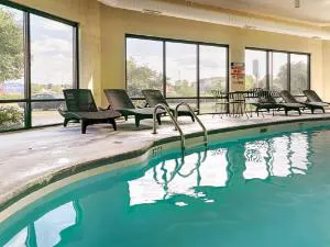 Quality Inn & Suites Southport hotel detail image 4