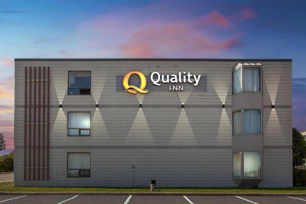 Quality Inn & Conference Centre hotel hero
