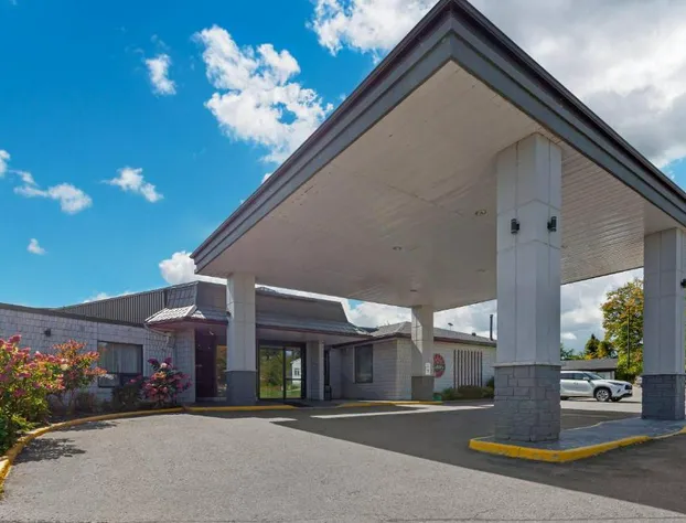 Quality Inn & Conference Centre hotel detail image 3