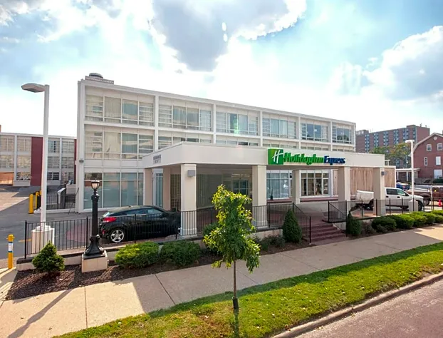 Holiday Inn Express St. Louis Central West End By IHG hotel detail image 1