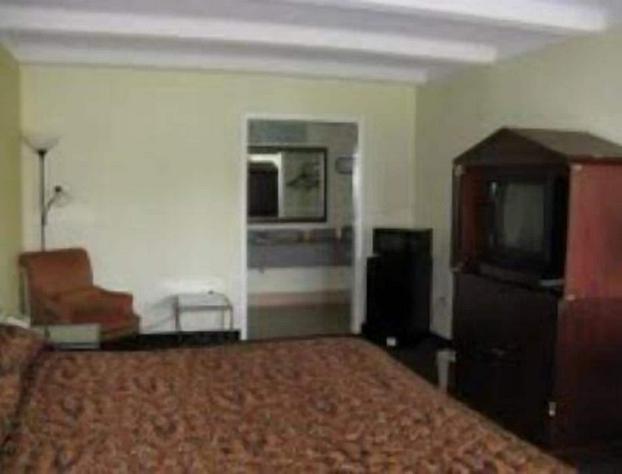 Walking Horse Lodge Lewisburg hotel detail image 3