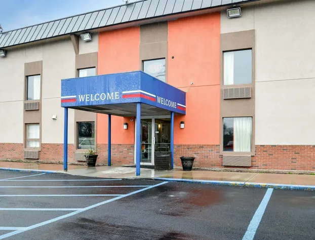 Motel 6 Toledo, OH hotel detail image 1