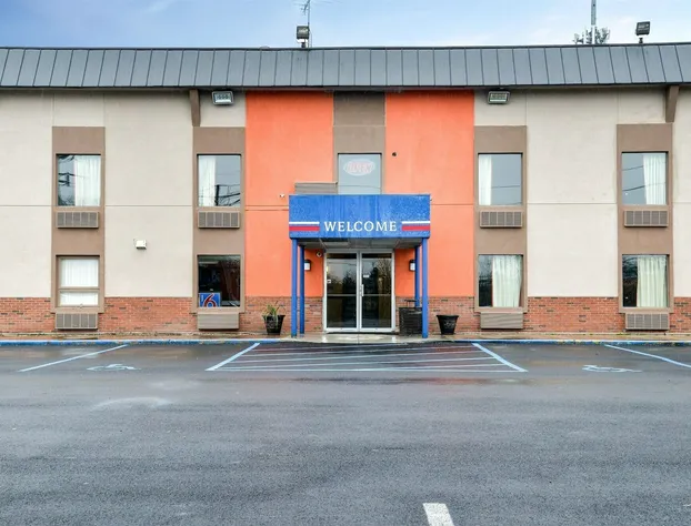 Motel 6 Toledo, OH hotel detail image 2