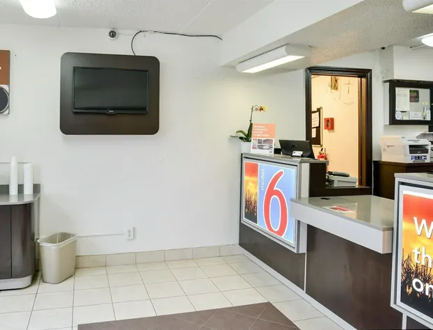 Motel 6 Toledo, OH hotel detail image 3