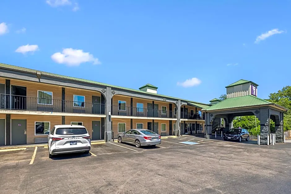 Knights Inn Antioch hotel hero