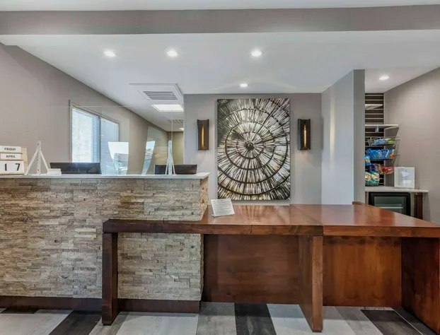 Windmill Suites Surprise - Phoenix, an Ascend Collection Hotel hotel detail image 2