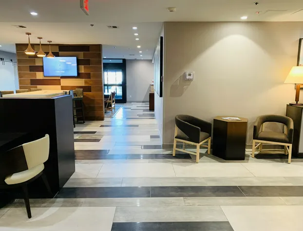 Windmill Suites Surprise - Phoenix, an Ascend Collection Hotel hotel detail image 3