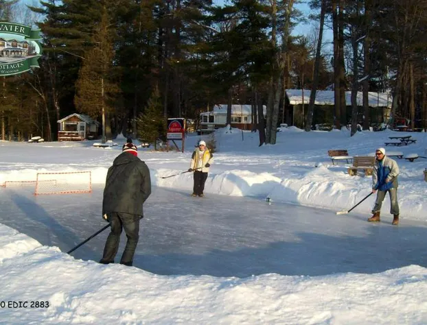 Edgewater Inn & Cottages hotel detail image 3