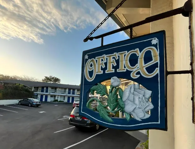 Inn By the Bay Monterey hotel detail image 1