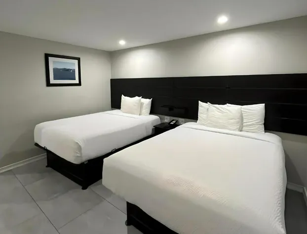 Inn By the Bay Monterey hotel detail image 4