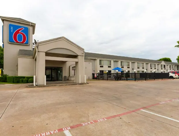 Motel 6 Dallas, TX - Northeast hotel detail image 2