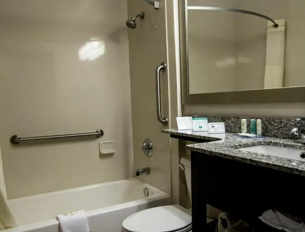 Comfort Inn Mount Airy hotel detail image 4