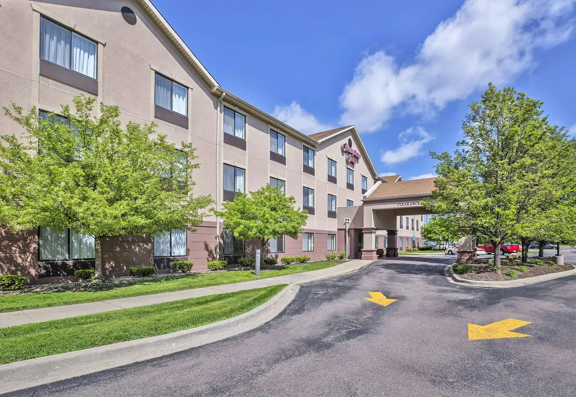 Hampton Inn Hotel Detroit/Belleville-Airport Area hotel hero