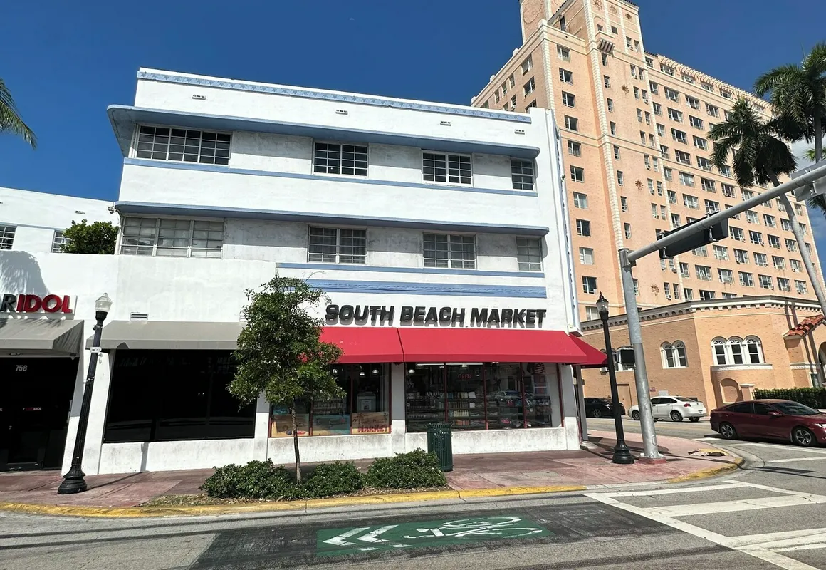 Royal South Beach Hotel hotel hero