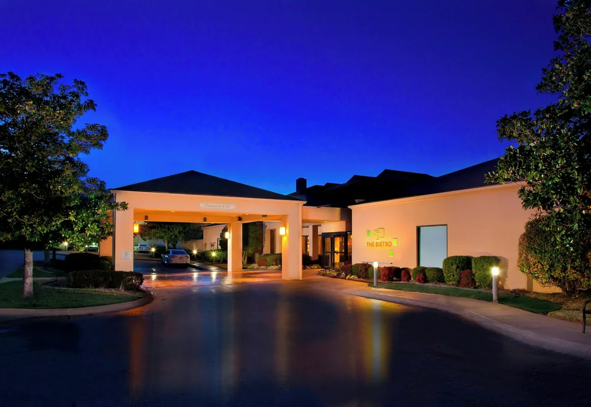 Courtyard by Marriott Little Rock West hotel hero