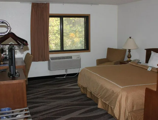 Boarders Inn & Suites by Cobblestone Hotels - Ripon hotel detail image 2