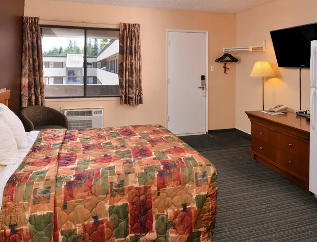 Canadas Best Value Inn Whitecourt hotel detail image 4