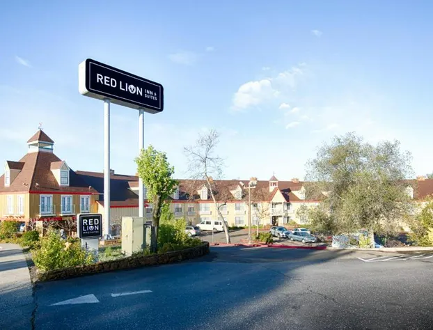 Red Lion Inn & Suites Auburn hotel detail image 1