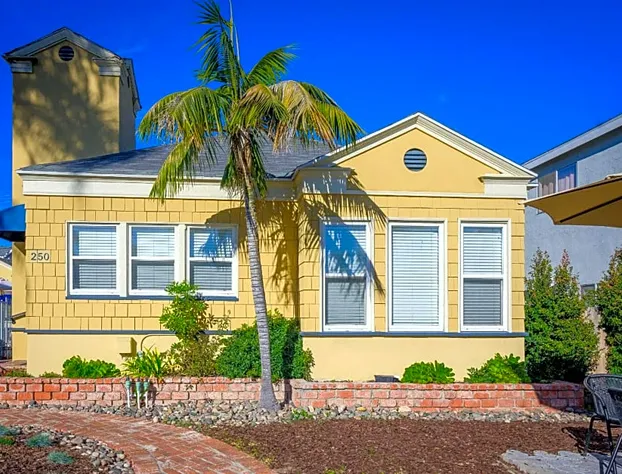 Coronado Inn hotel detail image 3
