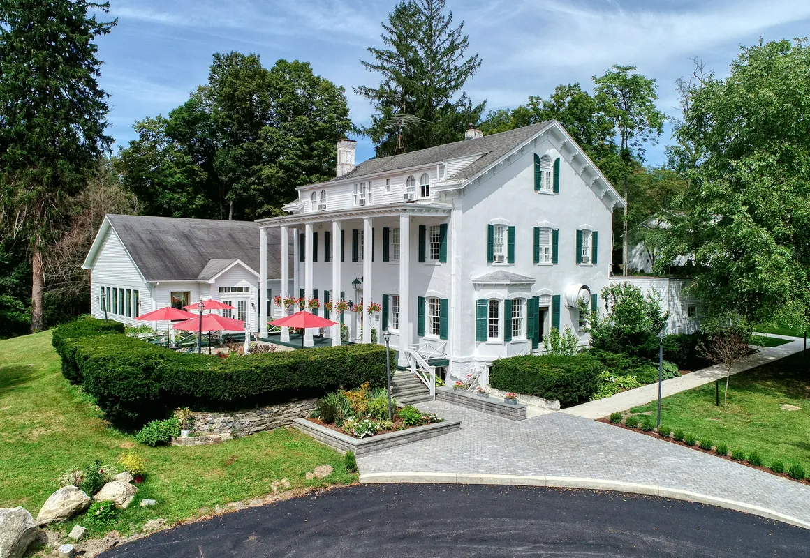 Le Chambord at Curry Estate hotel hero