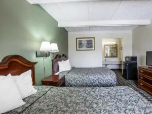 Rodeway Inn Laurens hotel detail image 1