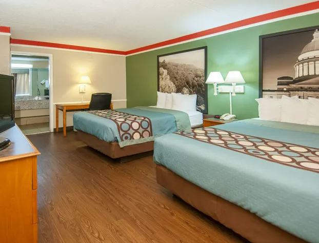 Super 8 by Wyndham Little Rock/Otter Creek hotel detail image 1