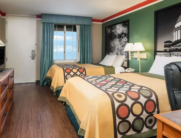 Super 8 by Wyndham Little Rock/Otter Creek hotel detail image 2