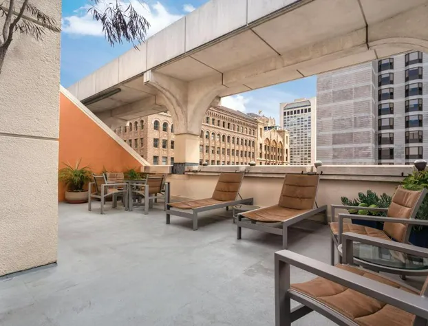 The Donatello hotel detail image 3