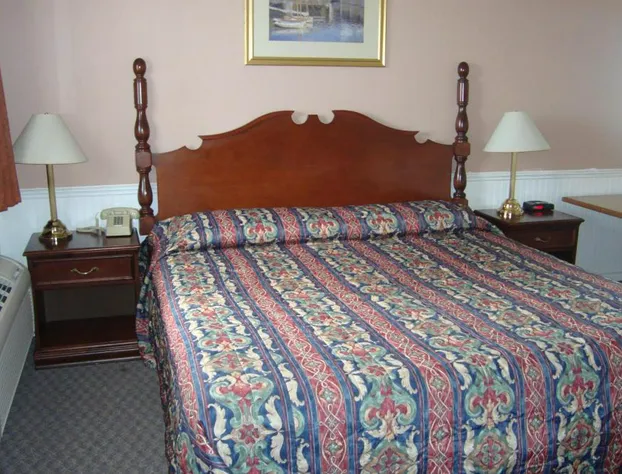 Royal Napanee Inn hotel detail image 1