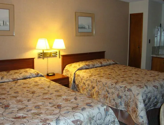 Royal Napanee Inn hotel detail image 4