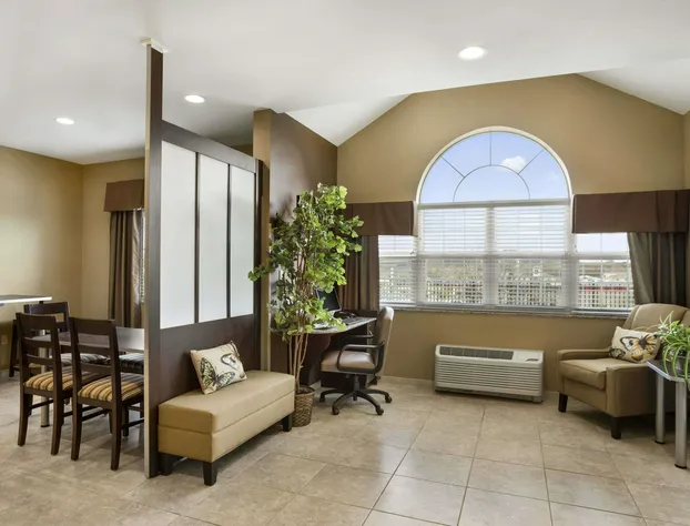 Microtel Inn & Suites by Wyndham Cambridge hotel detail image 2