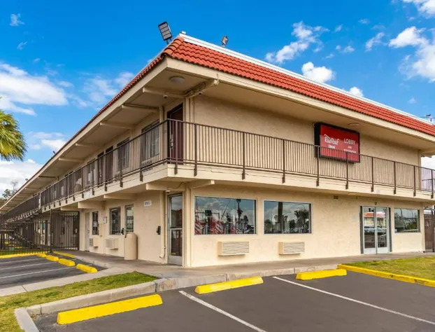 Red Roof Inn Phoenix - Midtown hotel detail image 1