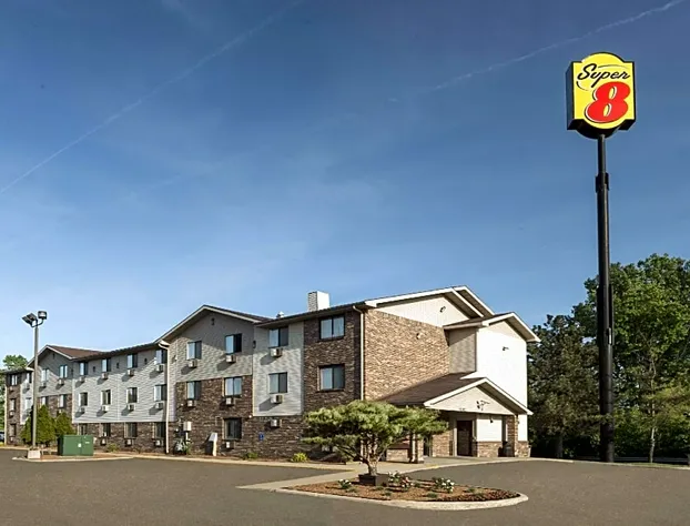 Super 8 by Wyndham Taylor/Detroit Area hotel detail image 2