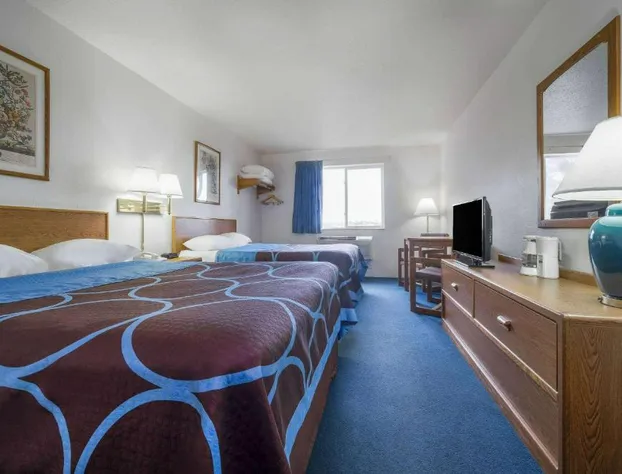 Super 8 by Wyndham Park Rapids hotel detail image 2