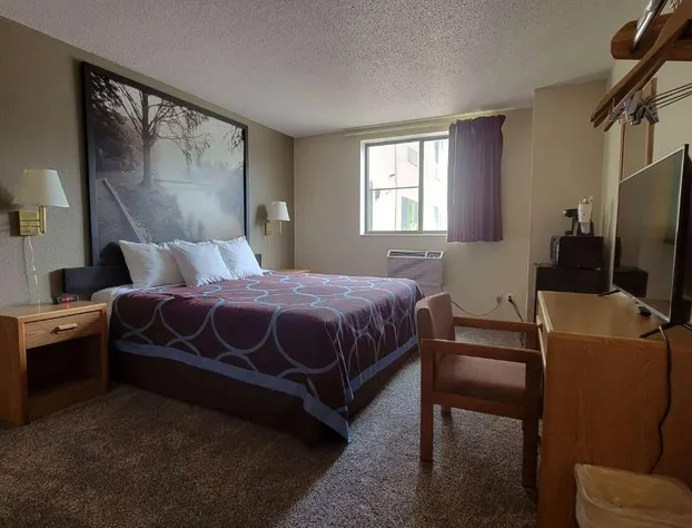 Super 8 by Wyndham Park Rapids hotel detail image 4