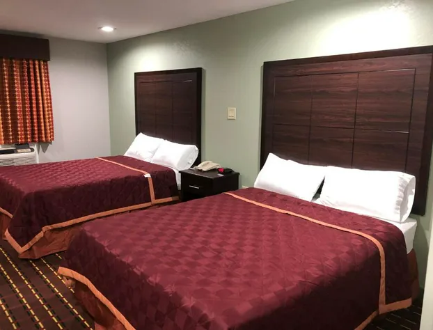 Texas Inn & Suites hotel detail image 4