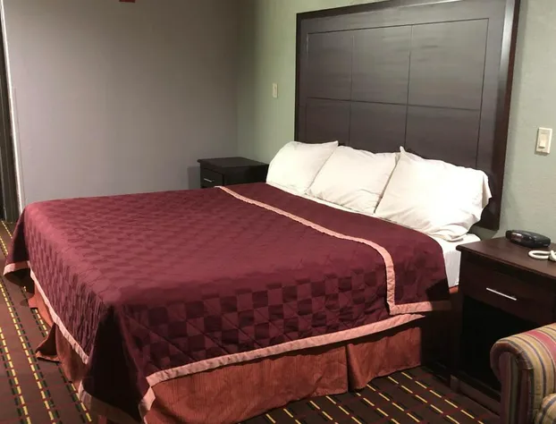 Texas Inn & Suites hotel detail image 2