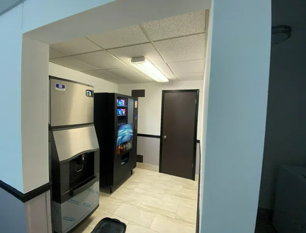 Baymont by Wyndham Oshkosh Airport hotel detail image 3