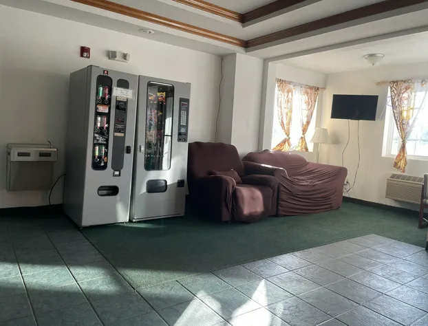 Highland Inn Peculiar hotel detail image 3