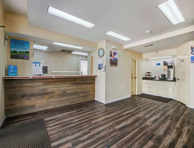 Motel 6 Atlanta, GA - Midtown hotel detail image 4