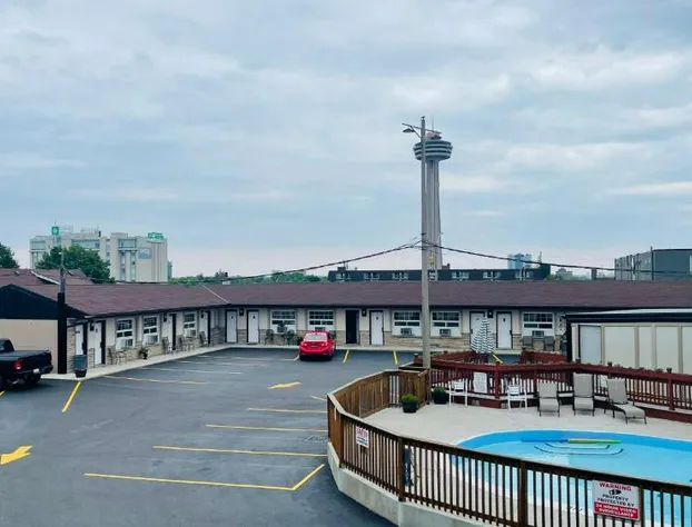 Falls Lodge by the Falls hotel detail image 4