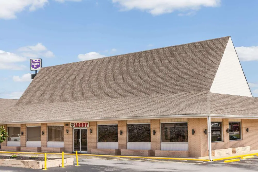 Knights Inn Lebanon hotel hero