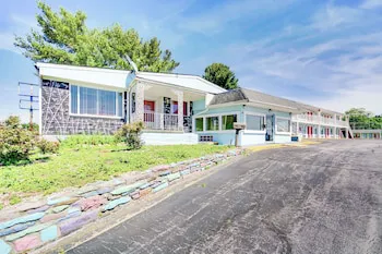 Knights Inn Berea hotel detail image 1