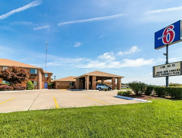 Motel 6 Marion, IL hotel detail image 1