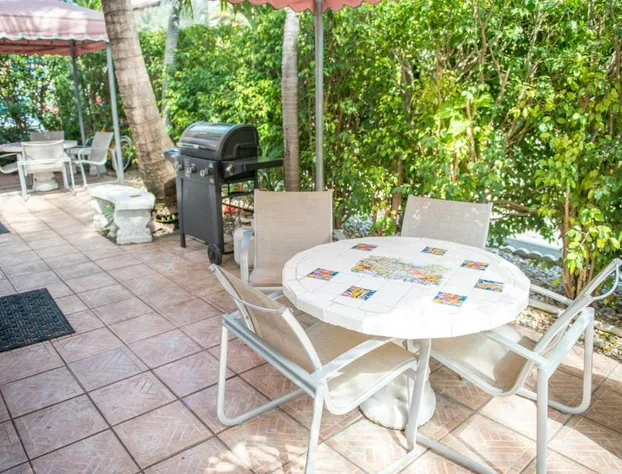 Shore Haven Resort Inn hotel detail image 2