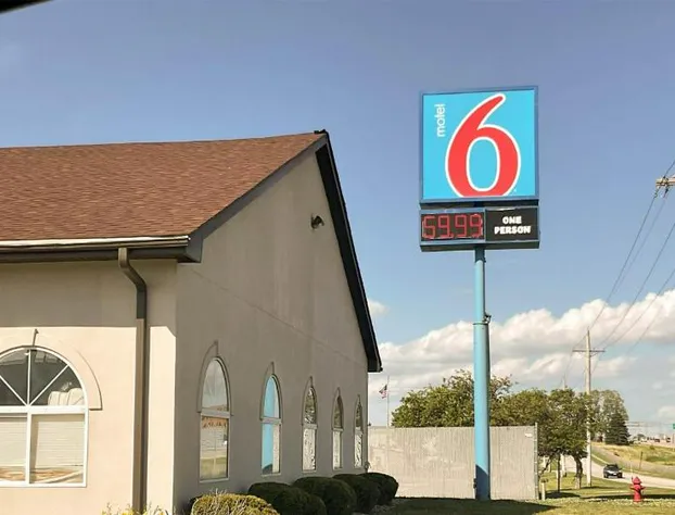 Motel 6 Omaha - IAT West hotel detail image 2